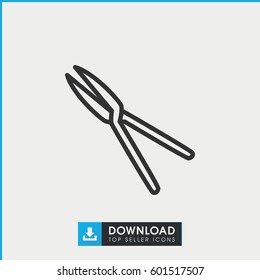 garden tools icon. simple outline garden tools vector icon. on white background.