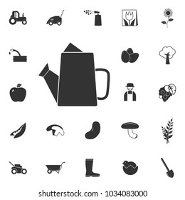 garden watering can icon. Element of farming and garden icons. Premium quality graphic design icon. Signs, outline symbols collection icon for websites, web design, mobile app on white background