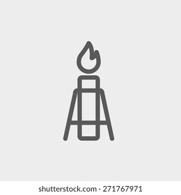 Línea delgada del icono de la Bomba de gas para el diseño web y móvil, minimalista moderno y plano. Icono vector de gris oscuro sobre fondo gris claro.