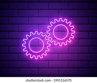 Engranaje, mantenimiento. Icono de vector neón rosado. Símbolo del engranaje brillante aislado en el fondo de la pared de ladrillo.