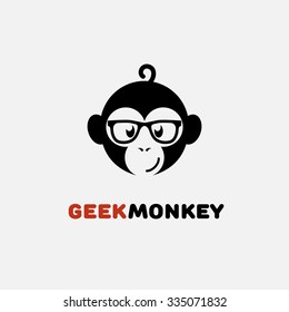 Geek Logo Design Vorlage mit Affe in Brille. Vektorillustration.