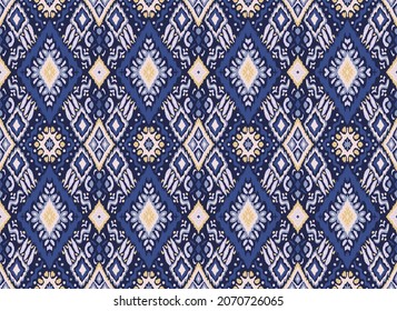 Geometric damascus ornament. Ikat border. Ethnic embroidery with leaves and monograms. Tribal vector texture. Seamless folk pattern in Aztec style. Indian, Scandinavian, Gypsy, Mexican, African rug.