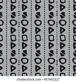 Geometric doodle seamless pattern. Abstract hand drawn black and white background.