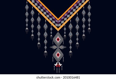 Patrón geométrico étnico oriental tradicional.
Diseño de bordado de collares florales para mujeres de la moda.
fondo, papel pintado, ropa y envoltura.
