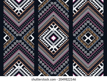 Patrón geométrico étnico de color oriental sin fisuras. patrón impecable. Diseño para tela, cortina, fondo, alfombra, papel pintado, ropa, envoltura, Batik, tela,Ilustración vectorial
