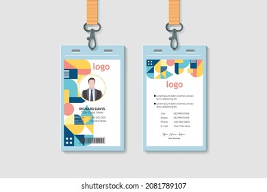 Vorlage der geometrischen ID-Karte. Vertikale zweiseitige mehrfarbige ID-Karten für das Design eines Firmenausweises. Vektorgrafik