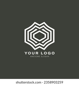 Geometrisches Logo mit sechseckiger Form in der Mitte. Das Hexagon besteht aus kleineren Hexagonen, die mit einem größeren Hexagon verbunden sind