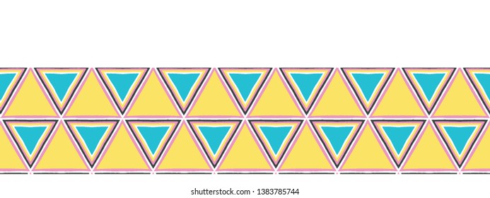 Geometric retro triangle shape seamless border pattern. Vector ribbon trim background. Pretty summer 1950s geo fashion style. Trendy wallpaper, vintage home decor. Hand drawn ethnic textile fabric