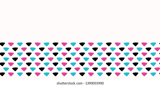 Geometric retro triangle shape seamless border pattern. Vector ribbon trim background. Summer 1950s style horizontal stripe. Trendy geo wallpaper, vintage home decor. Drawn bunting textile edging