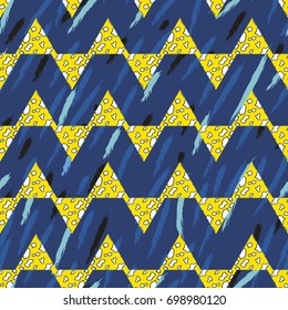 Geometric seamless pattern. Colorful, triangles beautiful patterns. The style of Memphis.