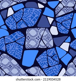 Patrón geométrico sin soldadura con textura cerámica rajada. Fondo de estilo Kintneral. Técnica japonesa con piezas rotas pegadas. Ornamento mosaico con texturas folclóricas abstractas.