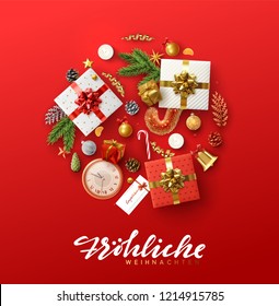 Texto alemão Frohliche Weihnachten. Cartão de Natal com objetos de férias. Fundo com caixa de presente e design bolas. Cartão postal com relógios, velas e ramos de abeto. Elementos de decoração de Natal.