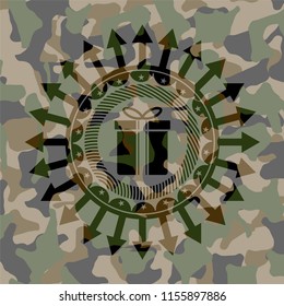 gift box icon on camo pattern