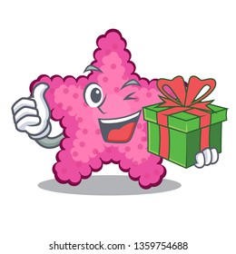 With gift toy pink starfish the character table
