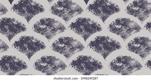 Ginkgo Biloba leaf vector seamless pattern. Isolated Japanese foliage. Autumn grunge hand painted sketch. Herbal background for health, medicine, spa, wallpaper design.