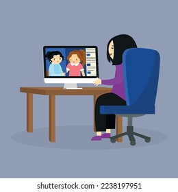 Mädchen am Computer kommunizieren per Videoanruf