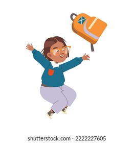 Niña de primer grado con mochila animando y teniendo una ilustración vectorial divertida