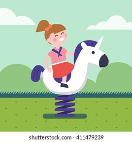 Chica montando un paseo a caballo en el parque. Carácter de niño sonriente. Pieza moderna de ilustración vectorial plana.