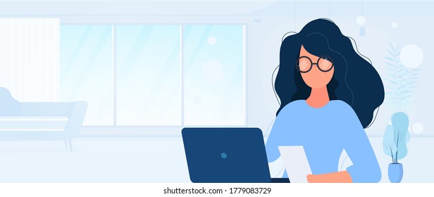 La chica trabaja en una laptop. Una mujer está sentada en una mesa de su oficina. Oficina, sofá, estantería, hombre de negocios, lámpara de piso. Concepto de trabajo de oficina. Cartel con lugar para el texto. Vector.