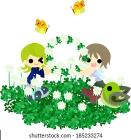 The girls who make a corolla with the flower garden of the white clover.