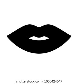 Glamorous Lips Makeup