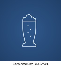Icono de línea de cristal de cerveza para web, móviles e infografías. Icono azul claro del vector aislado en fondo azul.