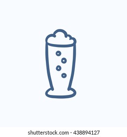 Icono de dibujo vectorial de cristal de cerveza aislado en el fondo. Icono de la mano dibujado la copa de cerveza. Icono de boceto de vidrio de cerveza para infografía, sitio web o aplicación.