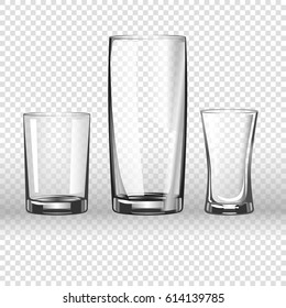 Glas-Glaswaren 3D-realistische Vektorgrafiken einzeln auf transparentem Hintergrund