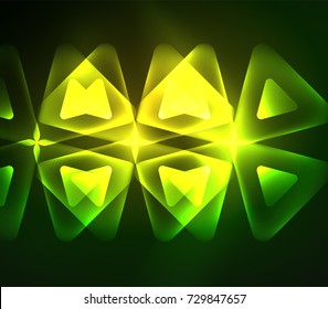 Glas leuchtende helle Dreiecke auf dunklem, abstraktem Hintergrund. Vektorgrafik