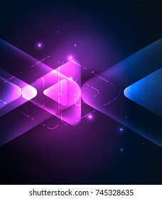 Triángulos brillantes de vidrio sobre el fondo abstracto del diseño del espacio oscuro. Ilustración del vector