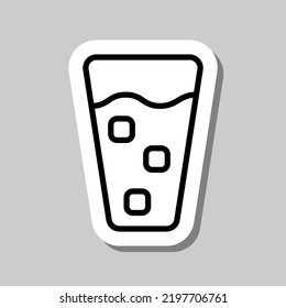Vidrio y cubo de hielo simple vector de icono. Diseño plano. Pegar con sombra sobre fondo gris.ai