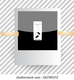 glass with tablets. Photoframe. Vector icon.