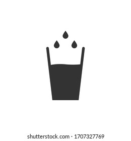 Vidrio del icono del agua vectorial. diseño plano aislado sobre fondo blanco.