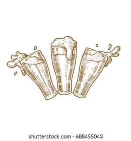 Glasses of beer with splashes. vintage vector engraving illustratio hand drawn