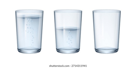 Conjunto de vasos con líquidos. Vector aislado lleno, medio lleno y vaciado de cristalería. Aguas realistas con burbujas vertidas en vajilla. Agua dulce orgánica y natural, ingrediente de H2O en vasos