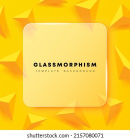 Plantilla de Glassmorphism Fondo geométrico colorido. Vidrio con pirámides sobre fondo amarillo. Composición de formas estáticas.