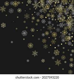El marco de los copos de nieve brillan sobre el fondo negro. Ventana de invierno. Luminoso marco de Navidad y Año Nuevo para certificado de regalo, anuncios, pancartas, folletos. Invitación a la fiesta de la caída de la nieve con brillantes copos de nieve