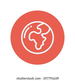 Icono de línea delgada de globo para diseño plano minimalista de web y móvil. Icono blanco vector dentro del círculo rojo.