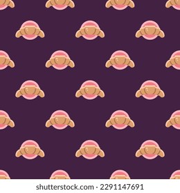 Ruhige quadratische Kachel mit einem amüsanten Essensbild. Nahtloses Muster mit Croissant auf hellem Lachshintergrund. Design für ein abstraktes Muster.