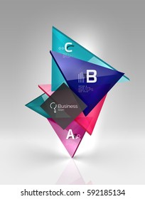 Triángulos traslúcidos de vidrio brillante en espacio vacío 3d. Fondo de plantilla de vector para diseño de flujo de trabajo, diagrama, opciones de número o diseño web
