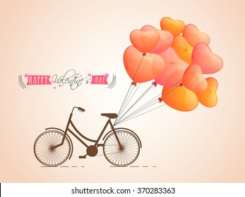 Glockenförmige, herzförmige Ballons, die auf einem Fahrrad für die Feier des Happy Valentinstag gebunden sind.