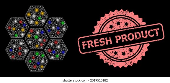Redes de malla brillante con manchas brillantes y imitación de sellado de rosette de producto fresco. Malla vectorial iluminada creada a partir del icono de los peines de miel.
