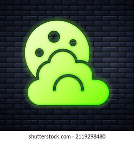 Leuchtende NeonCloud mit Mondsymbol einzeln auf Backsteinmauern. Bewölktes Nachtschild. Träume schlafen Symbol. Nacht- oder Bettzeitzeichen.  Vektorgrafik