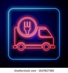 Neón brillante Rápido entrega el 24 horas por icono de coche aislado en fondo azul.  Ilustración vectorial