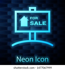 Glowing neon Hanging sign with text For Sale icon isolated on brick wall background. Signboard with text For Sale.  Vector Illustration