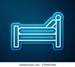 Glühendes Neonline-Bett-Symbol einzeln auf blauem Hintergrund. Vektorillustration-Illustration