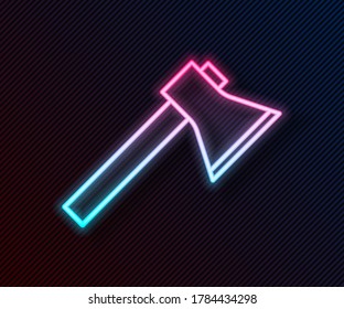Línea de neón brillante Icono del hacha del bombero aislado en el fondo negro. Cera de fuego.  Ilustración vectorial