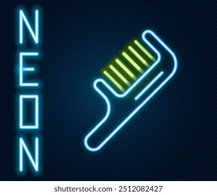 Icono de cepillo de pelo de línea de neón brillante aislado sobre fondo negro. Signo de peine. Símbolo de barbero. Concepto de contorno colorido. Vector