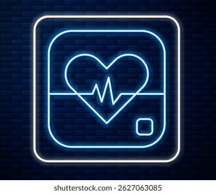 Linha de neon brilhante Ícone de frequência cardíaca isolado no fundo da parede de tijolo. Sinal de pulsação. Ícone de pulso cardíaco. Ícone do cardiograma.  Vetor