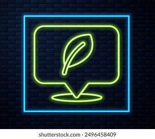 Locación de línea de neón brillante con el icono de la hoja aislado en el fondo de la pared de ladrillo. Concepto de energía ecológica. Concepto de energía alternativa.  Vector